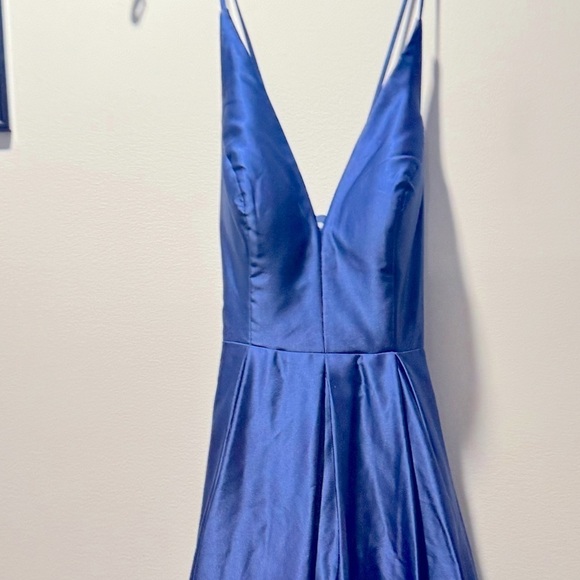 BLONDIE NITES  
Juniors Womens V-Neck Formal Evening Dress - Picture 5 of 7